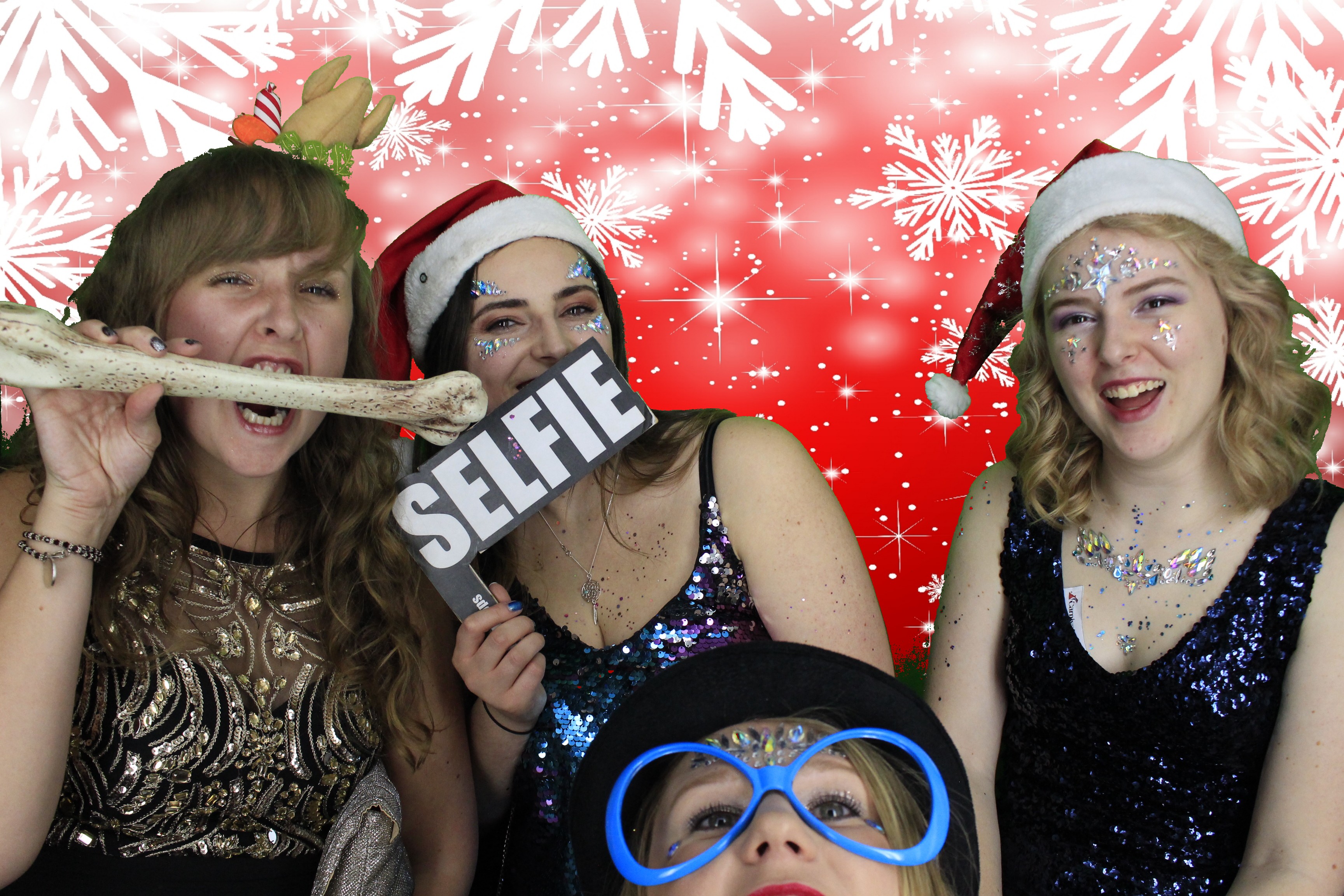 Planet Cruise Christmas Party | View more photos from the event at gallery.myphotoboothexperience.co.uk/u/MyPhotoBoothExperienceLtd/Planet-Cruise-Christmas-Party